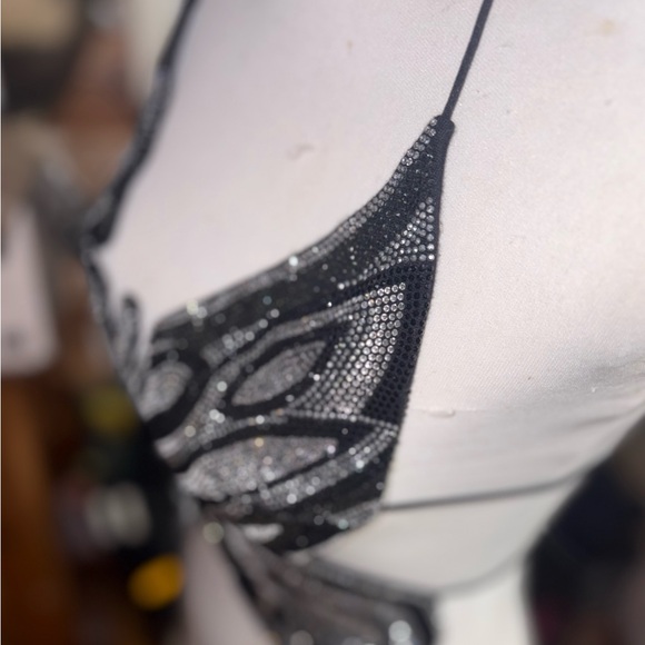 butterfly-shaped halter top features intricate black and silver detailing - Picture 10 of 13